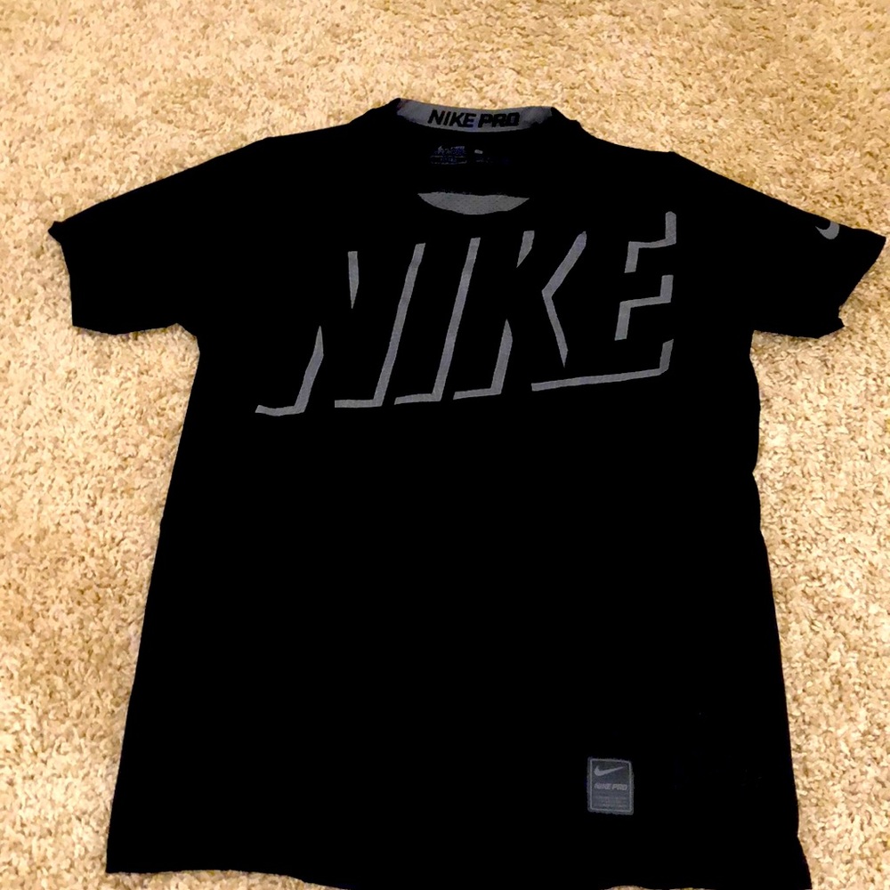 Boys Nike Pro Hypercool Fitted